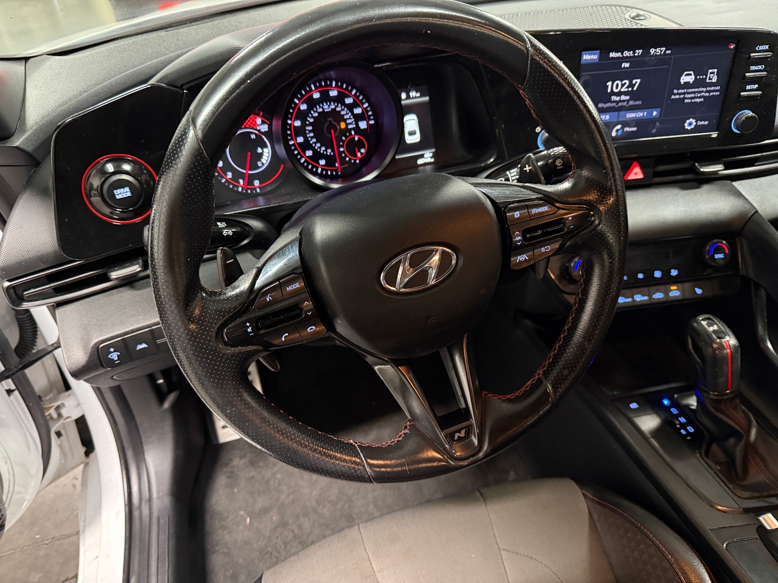 Thumbnail: 2022 Hyundai Elantra - 4