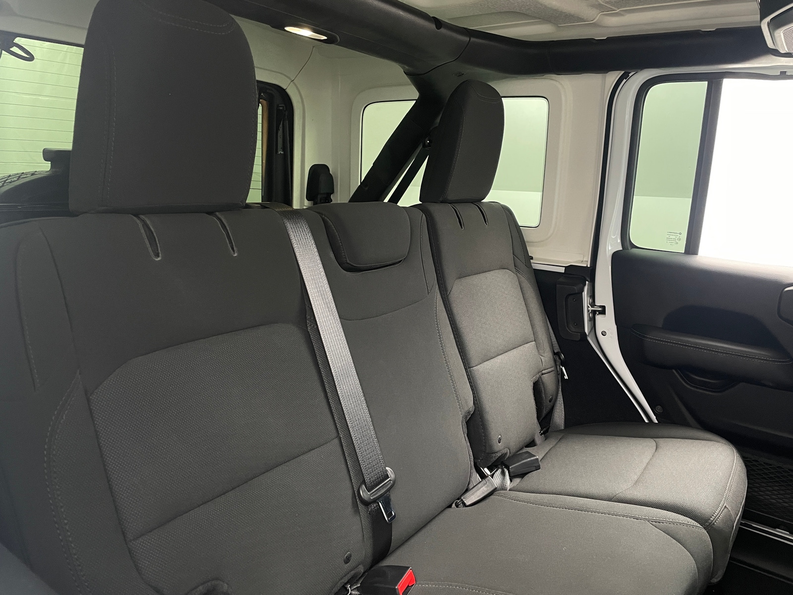 Thumbnail: 2018 Jeep Wrangler - 6