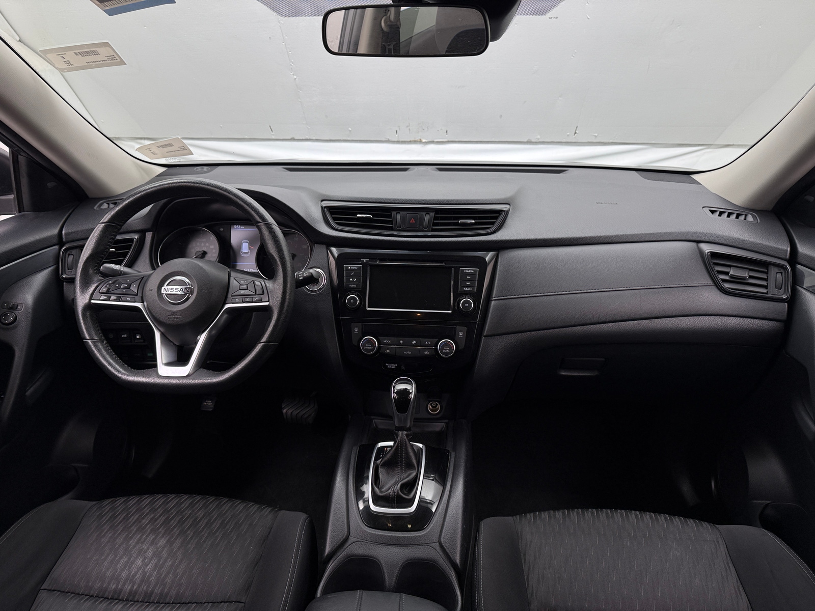 Thumbnail: 2019 Nissan Rogue - 3