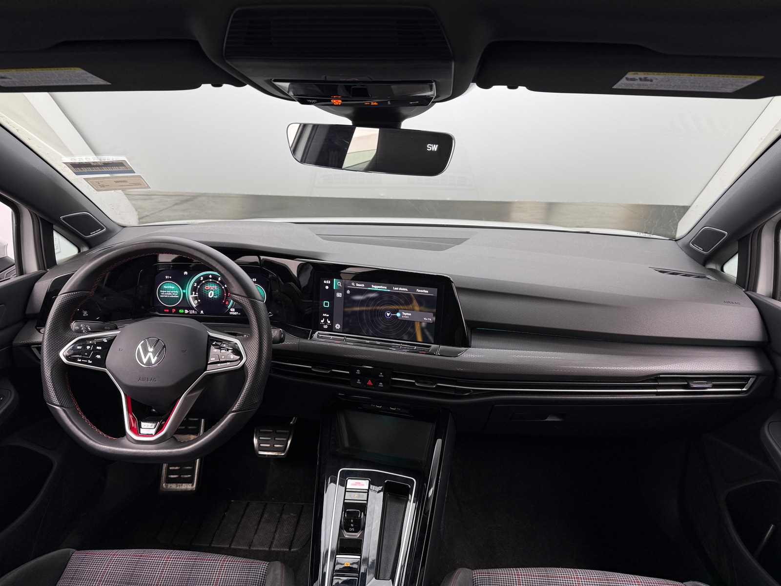 Thumbnail: 2024 Volkswagen Golf - 3