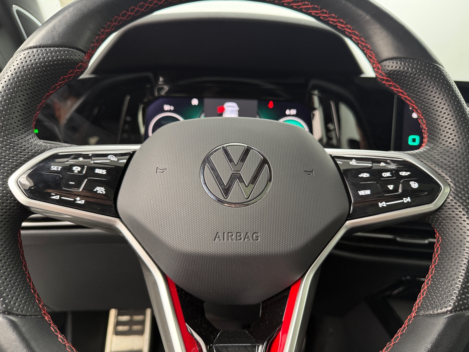 Thumbnail: 2024 Volkswagen Golf - 5