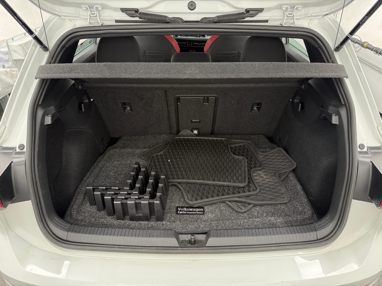 Thumbnail: 2024 Volkswagen Golf - 7