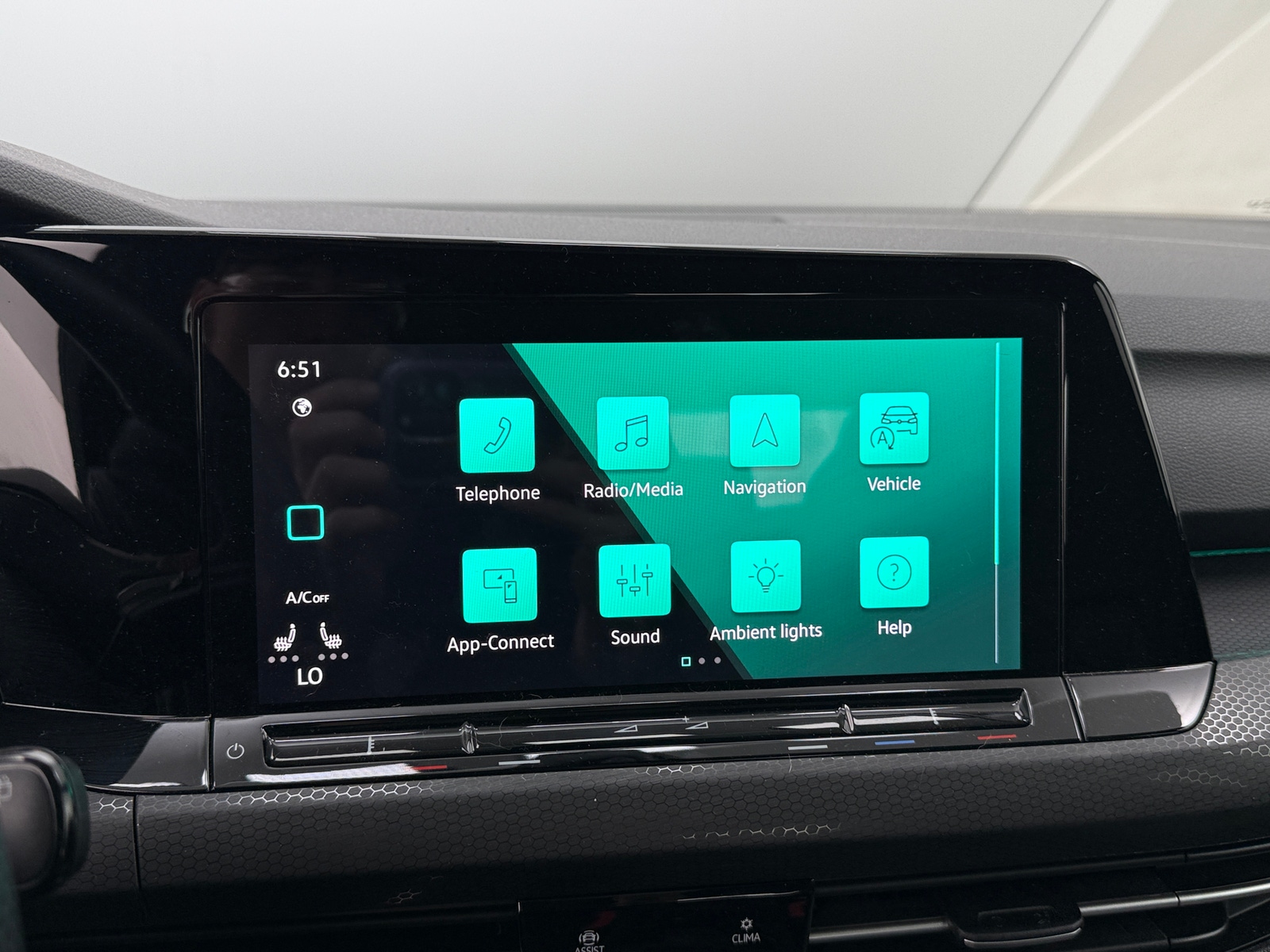 Thumbnail: 2024 Volkswagen Golf - 4