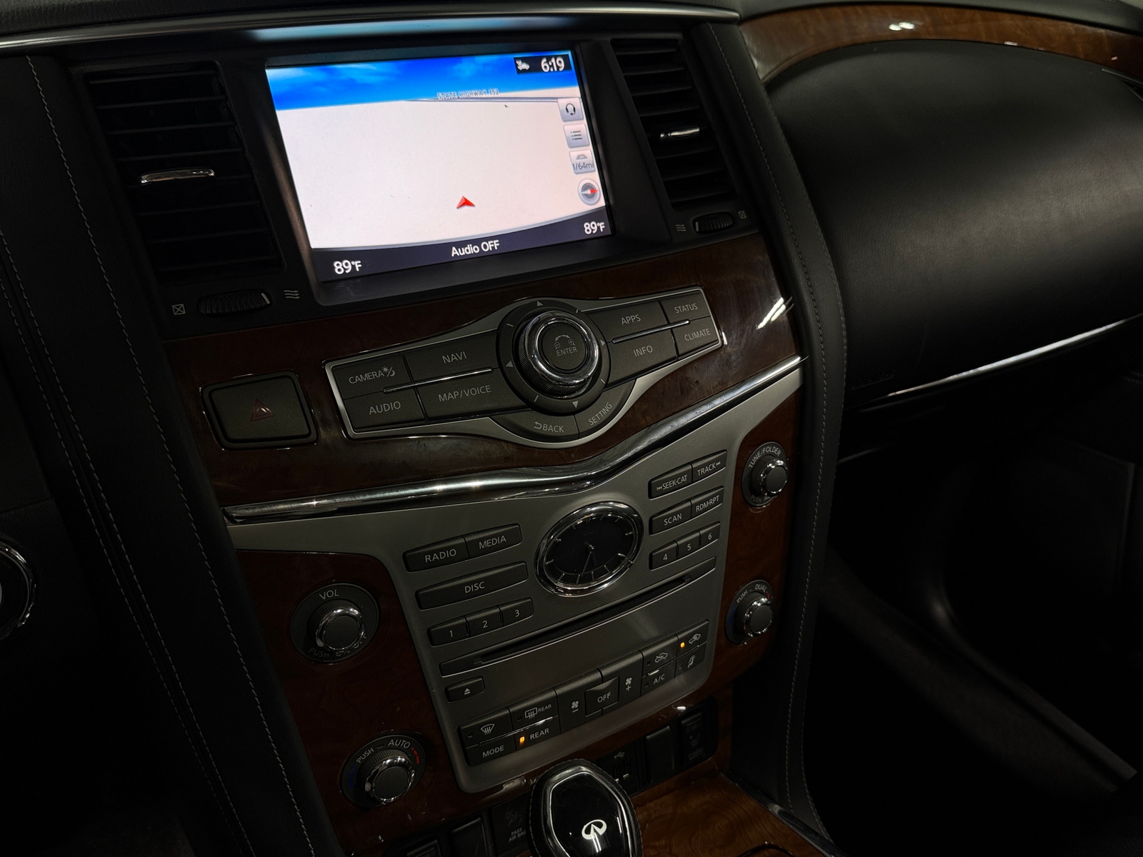 Thumbnail: 2019 INFINITI QX80 - 3