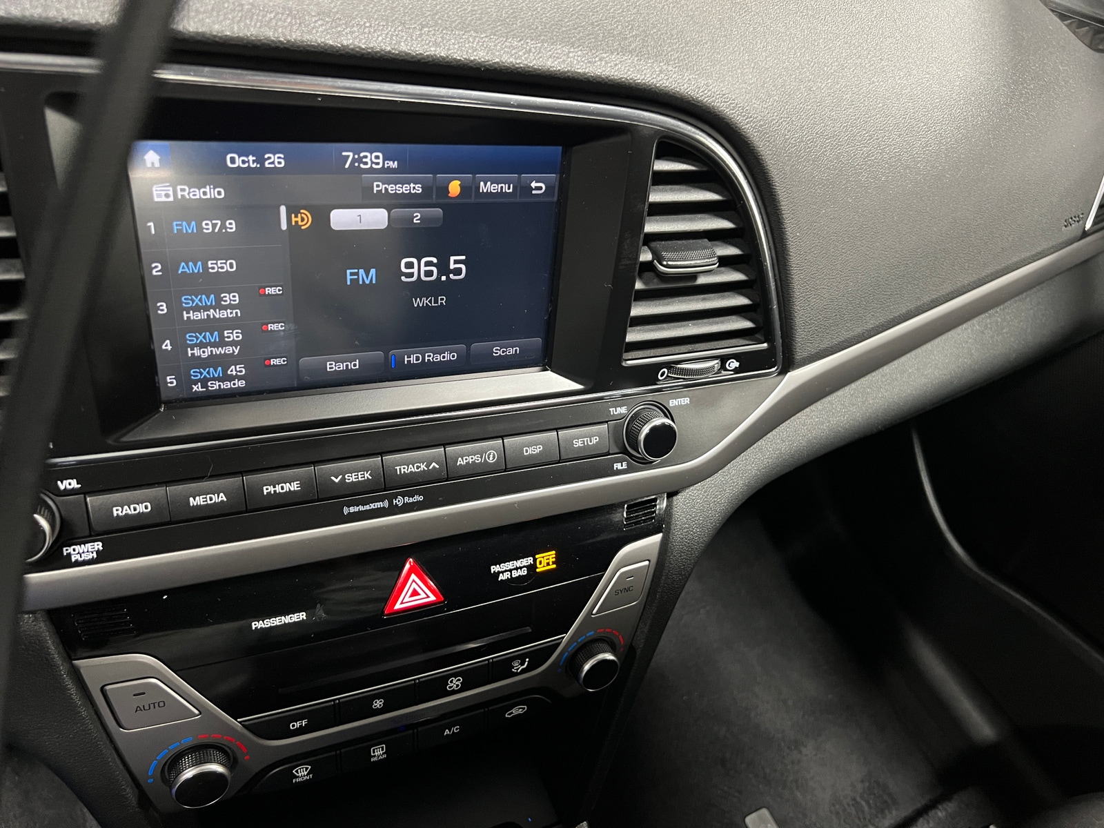 Thumbnail: 2018 Hyundai Elantra - 4