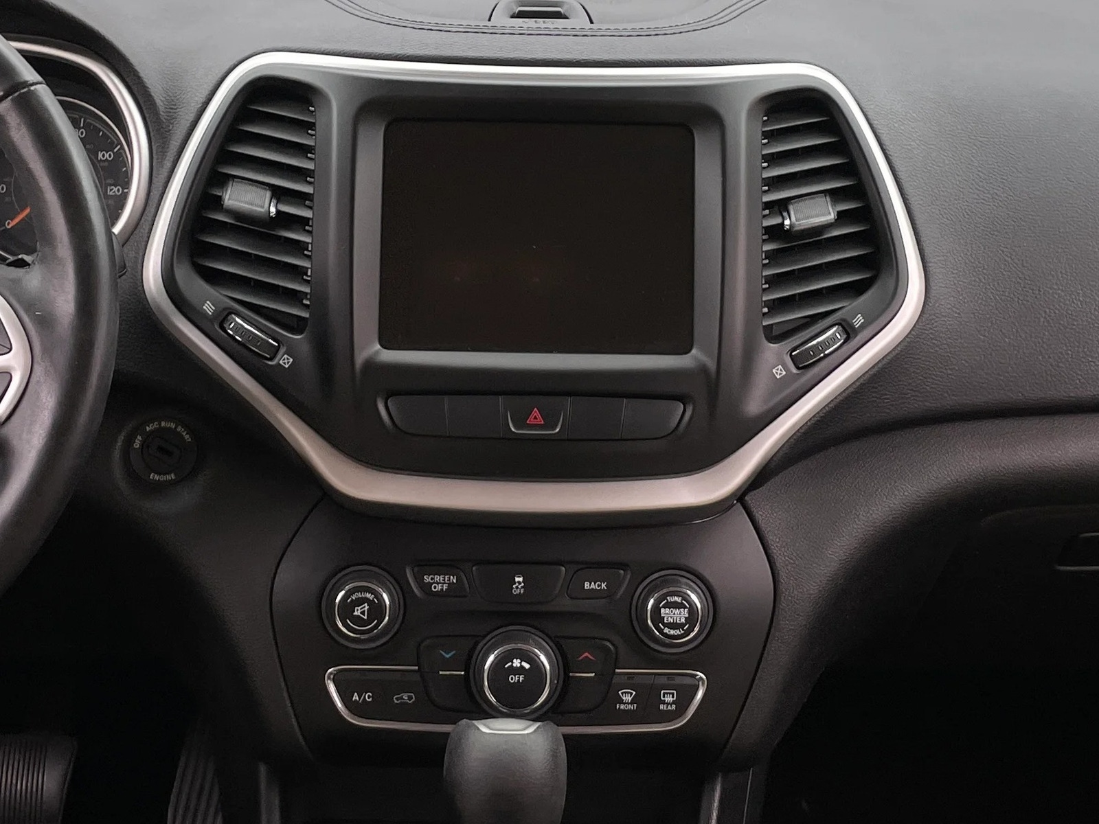 Thumbnail: 2015 Jeep Cherokee - 4