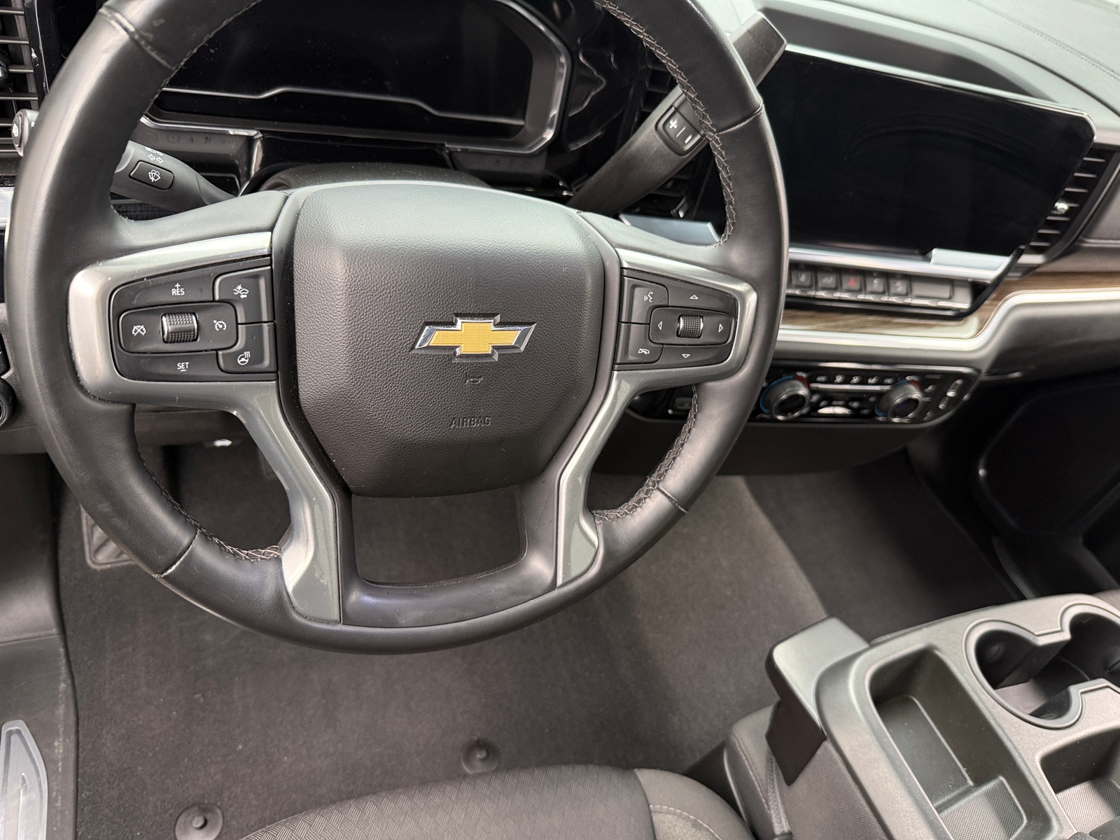 Thumbnail: 2024 Chevrolet Silverado 2500 - 5