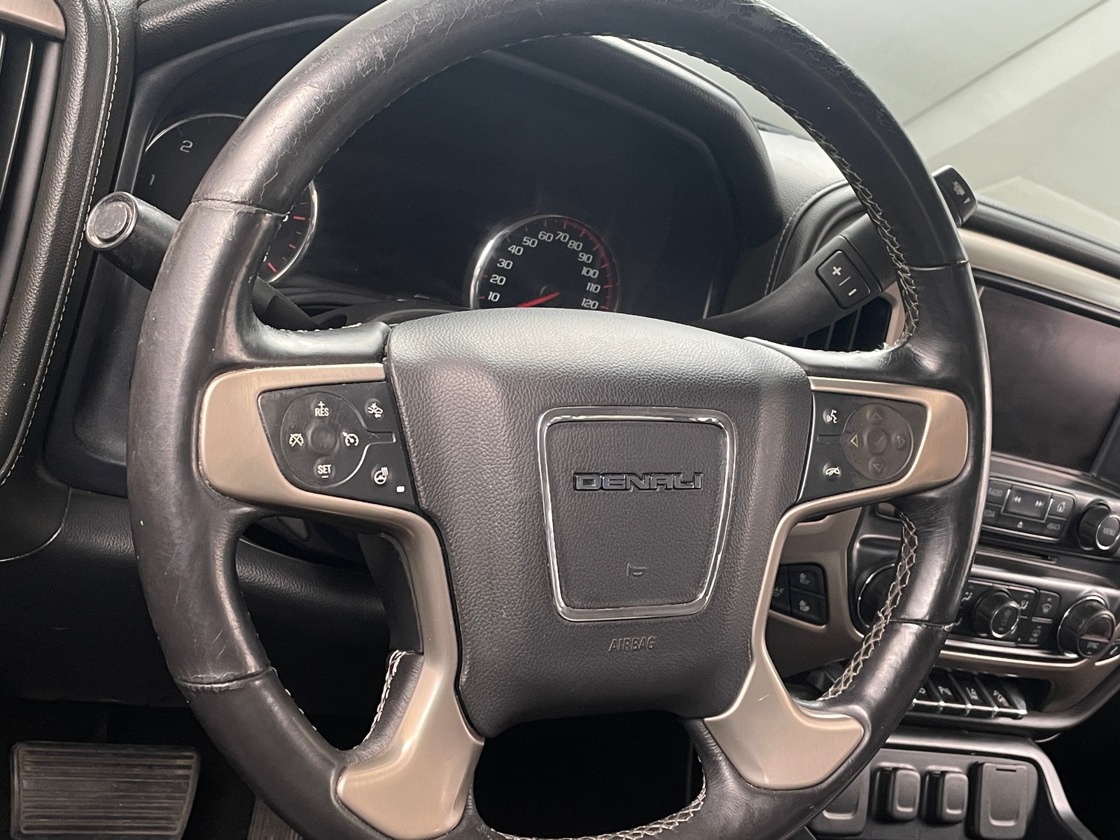 Thumbnail: 2015 GMC Sierra 1500 - 4