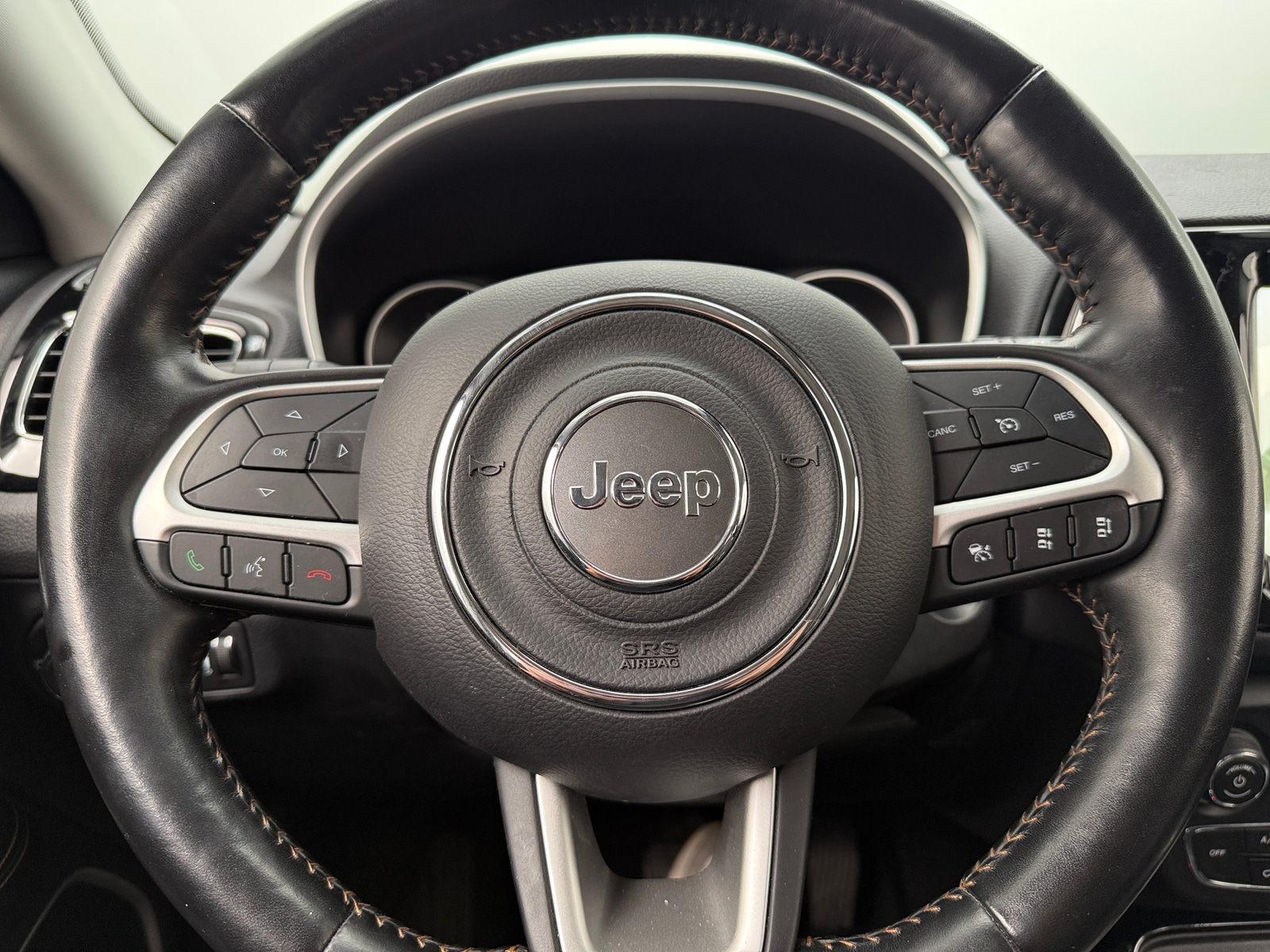 Thumbnail: 2021 Jeep Compass - 4