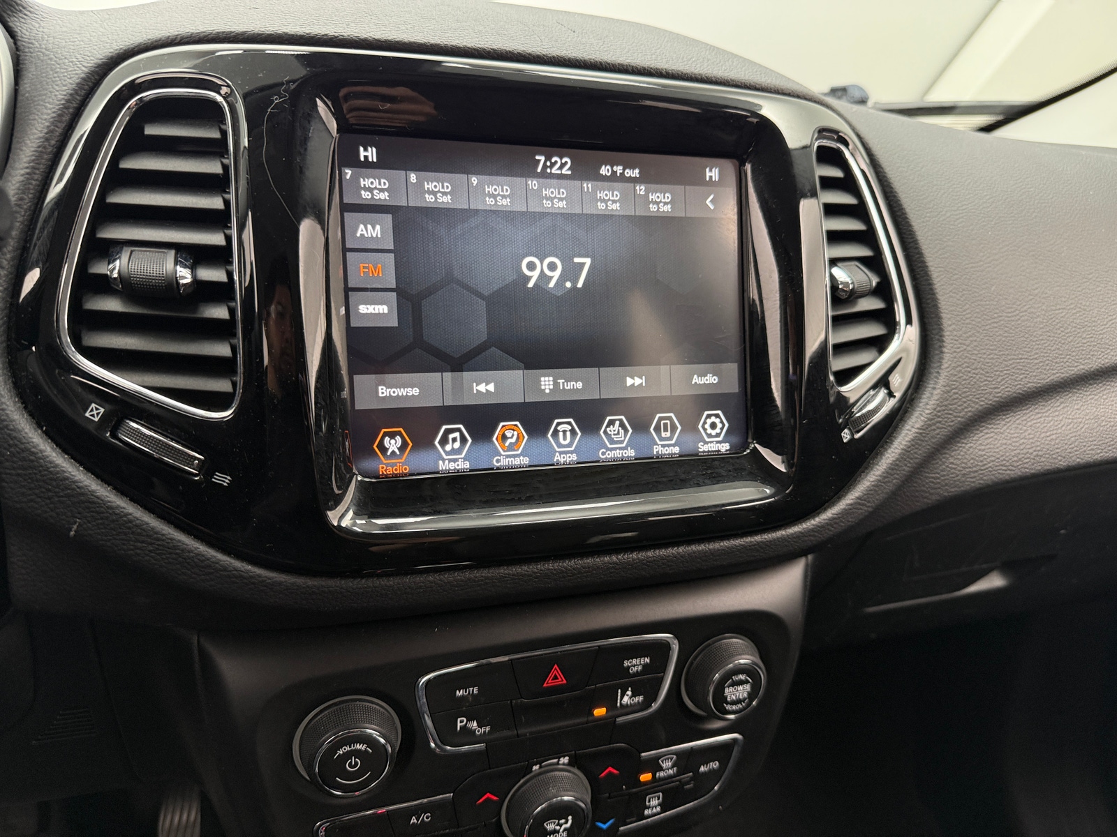 Thumbnail: 2021 Jeep Compass - 3