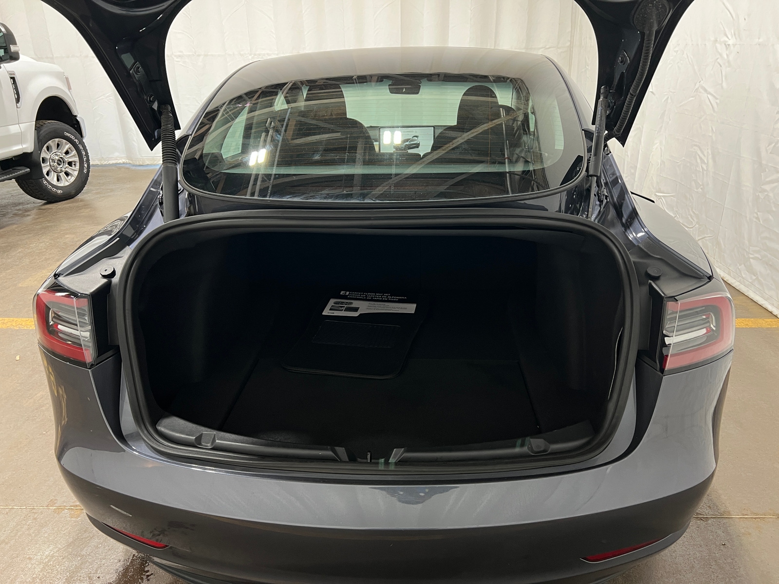 Thumbnail: 2023 Tesla Model 3 - 6