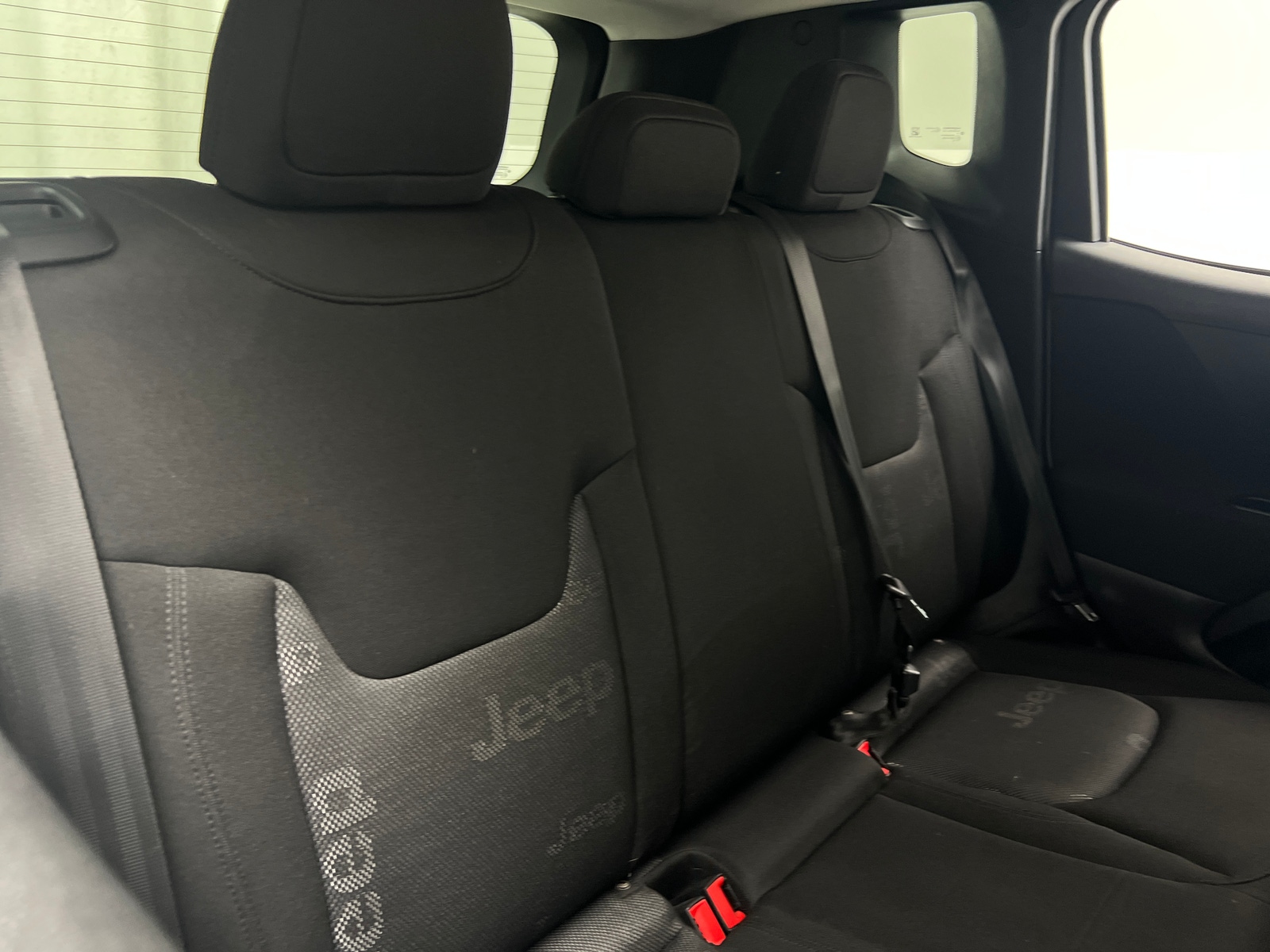 Thumbnail: 2016 Jeep Renegade - 6