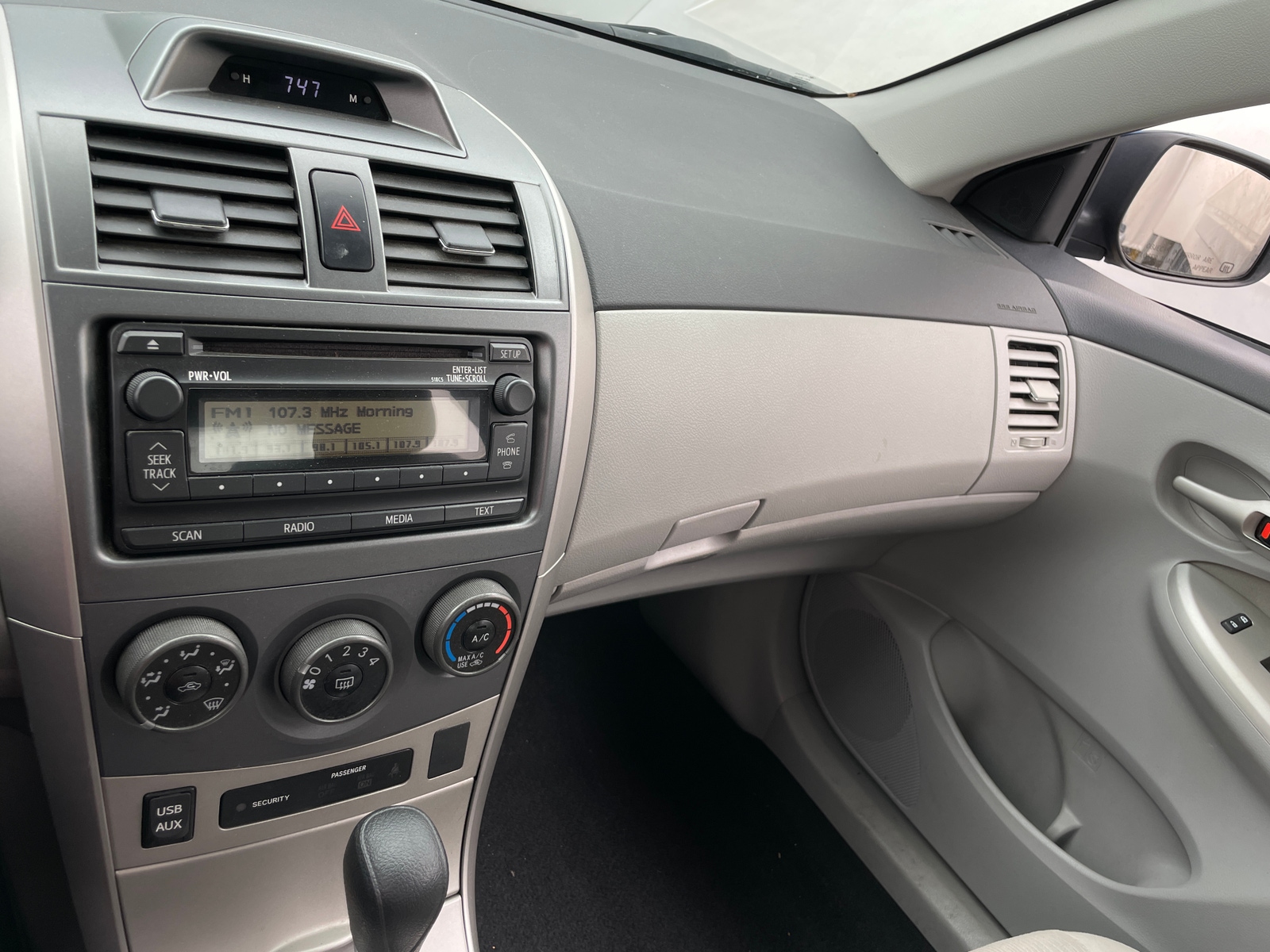 Thumbnail: 2012 Toyota Corolla - 4