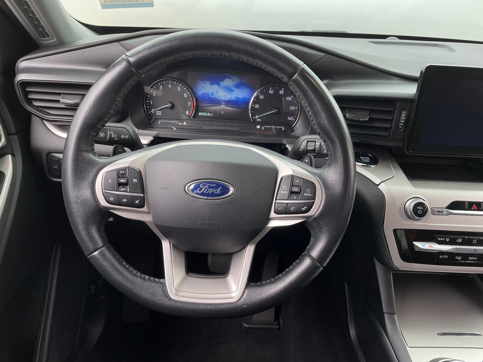 Thumbnail: 2020 Ford Explorer - 5