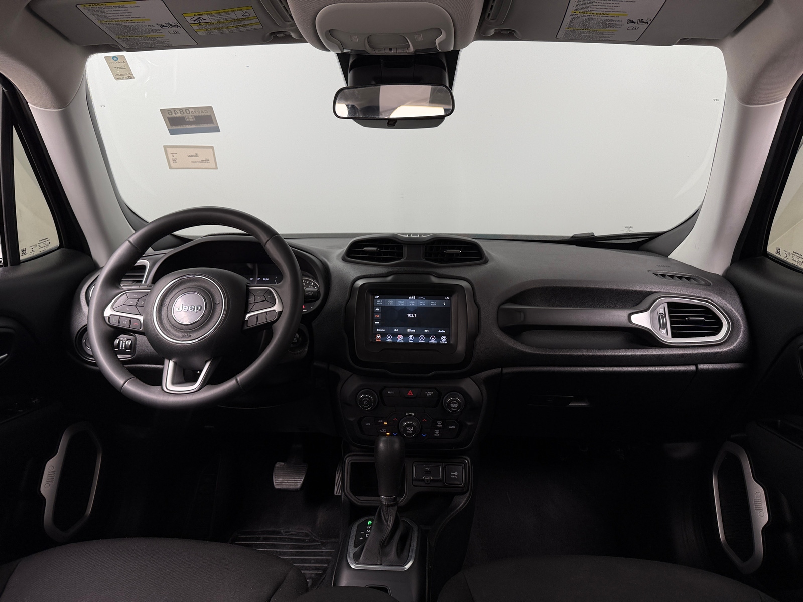 Thumbnail: 2019 Jeep Renegade - 3