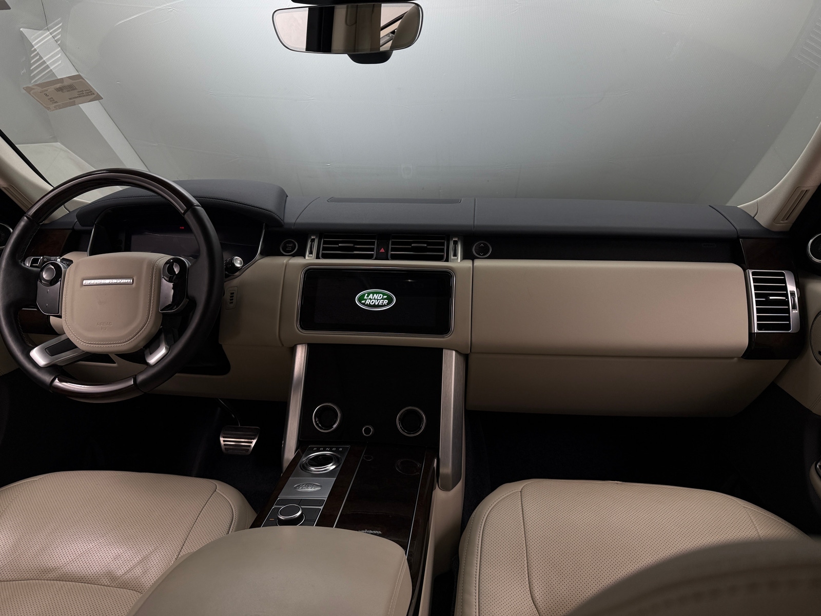 Thumbnail: 2021 Land Rover Range Rover - 2