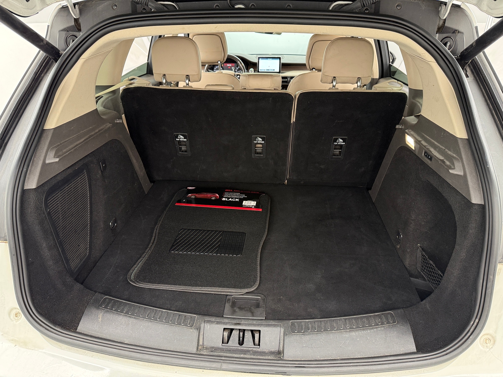 Thumbnail: 2020 Lincoln Corsair - 6