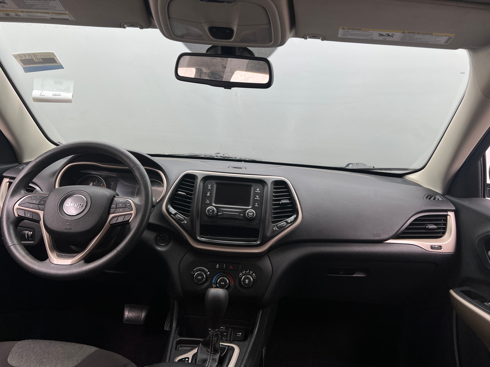 Thumbnail: 2018 Jeep Cherokee - 3