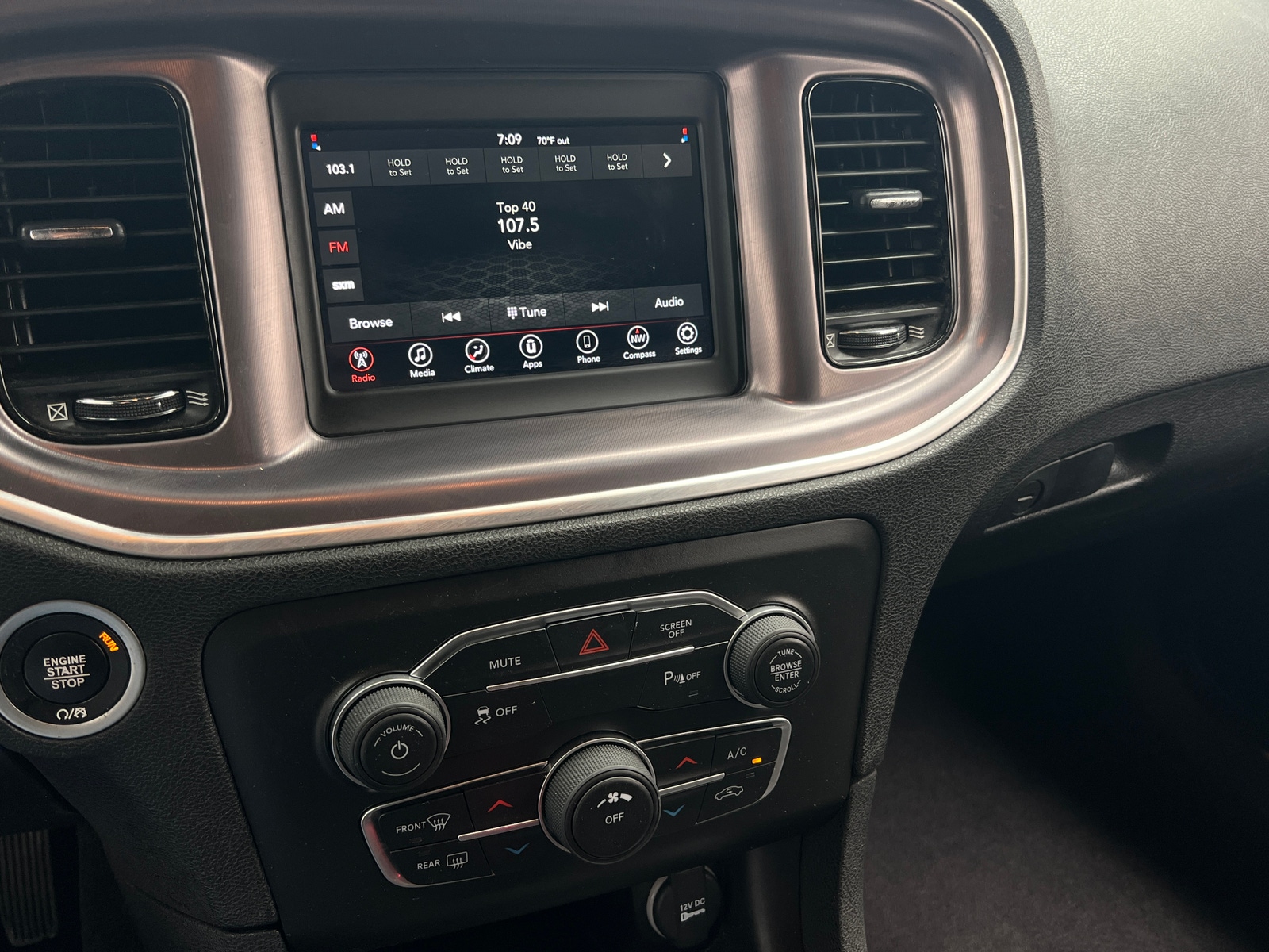 Thumbnail: 2021 Dodge Charger - 4