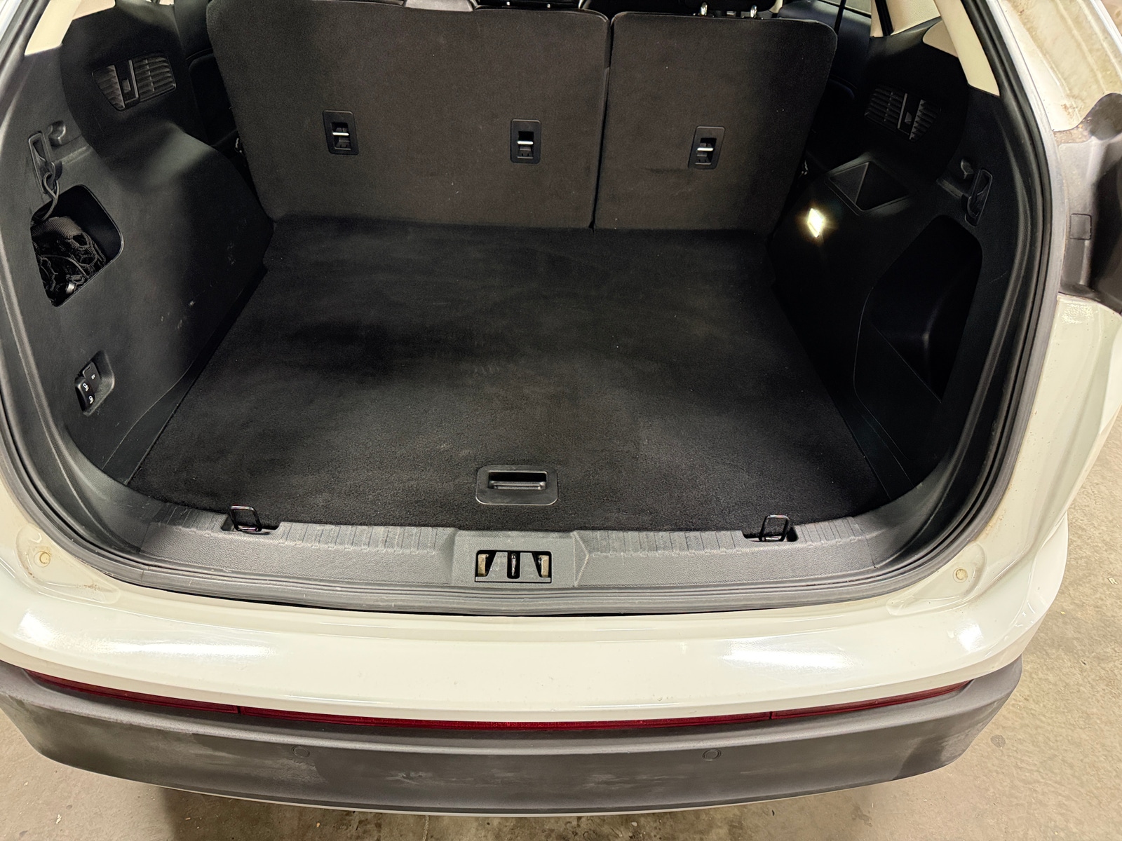 Thumbnail: 2017 Ford Edge - 6