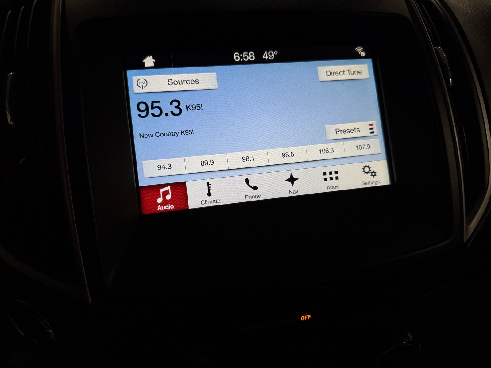 Thumbnail: 2017 Ford Edge - 3