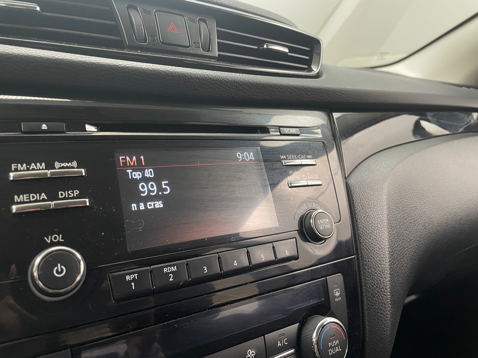 Thumbnail: 2017 Nissan Rogue Sport - 4