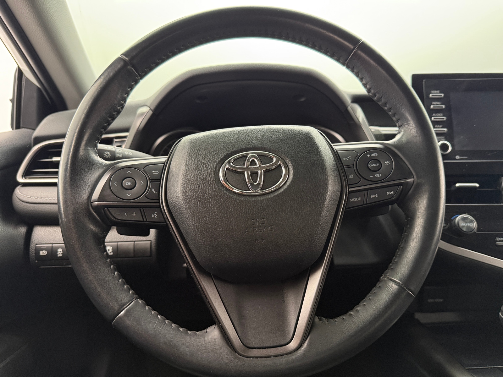 Thumbnail: 2022 Toyota Camry - 5