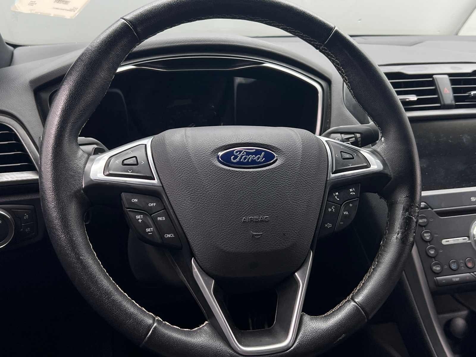 Thumbnail: 2017 Ford Fusion - 4