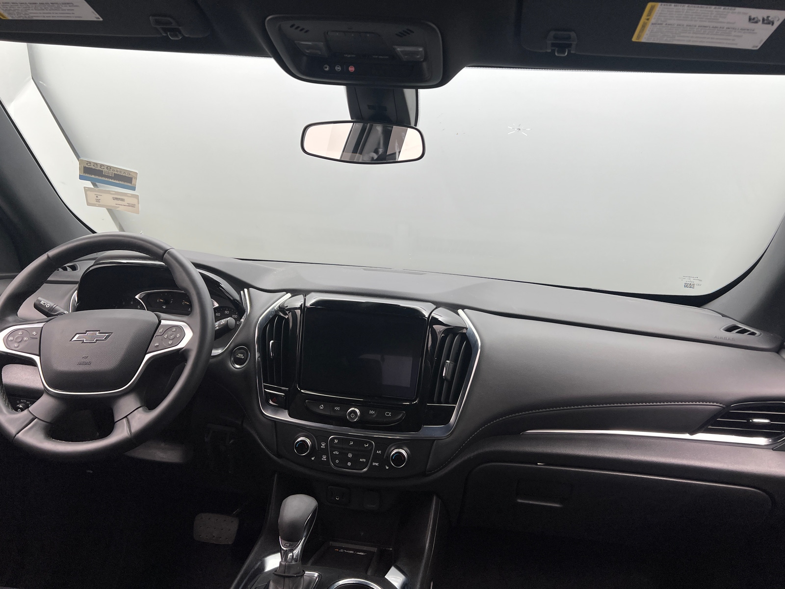 Thumbnail: 2023 Chevrolet Traverse - 3