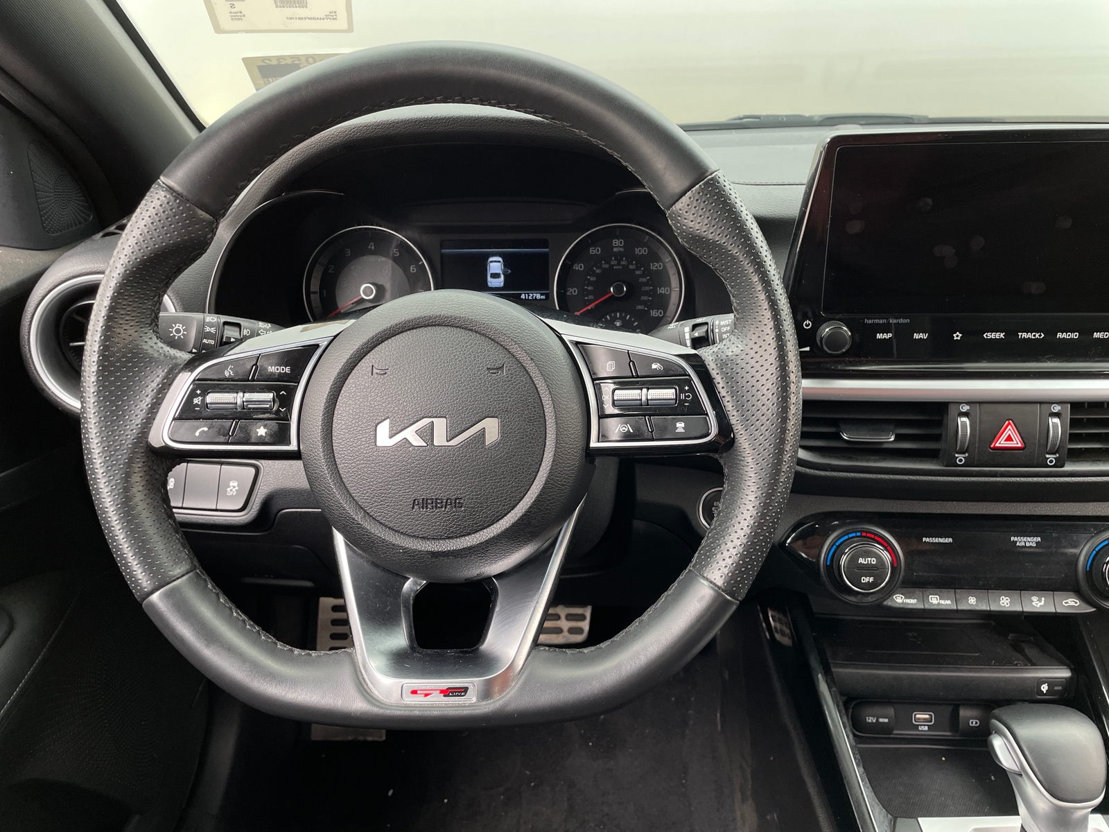 Thumbnail: 2023 Kia Forte - 5