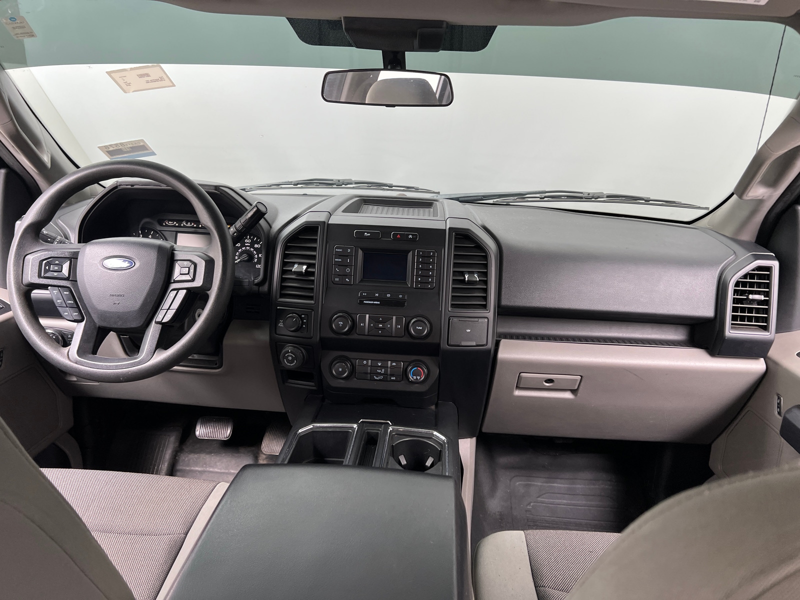 Thumbnail: 2019 Ford Econoline - 3