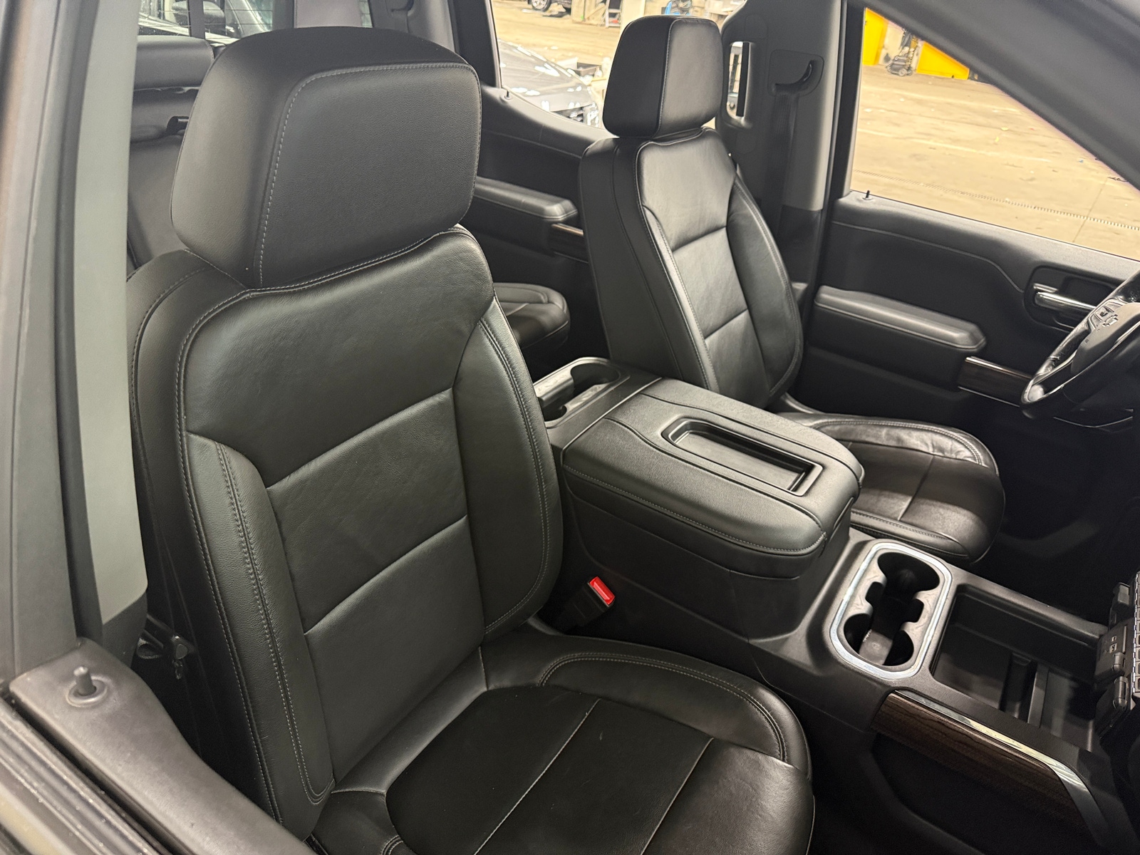 Thumbnail: 2020 Chevrolet Silverado 1500 - 2