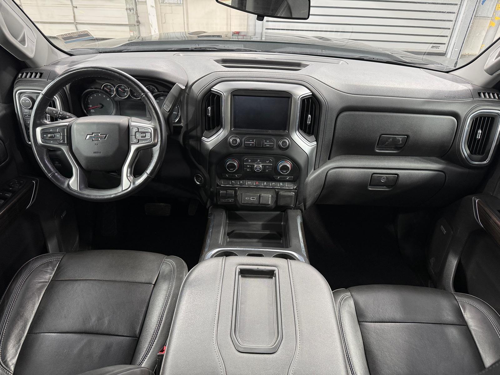 Thumbnail: 2020 Chevrolet Silverado 1500 - 3