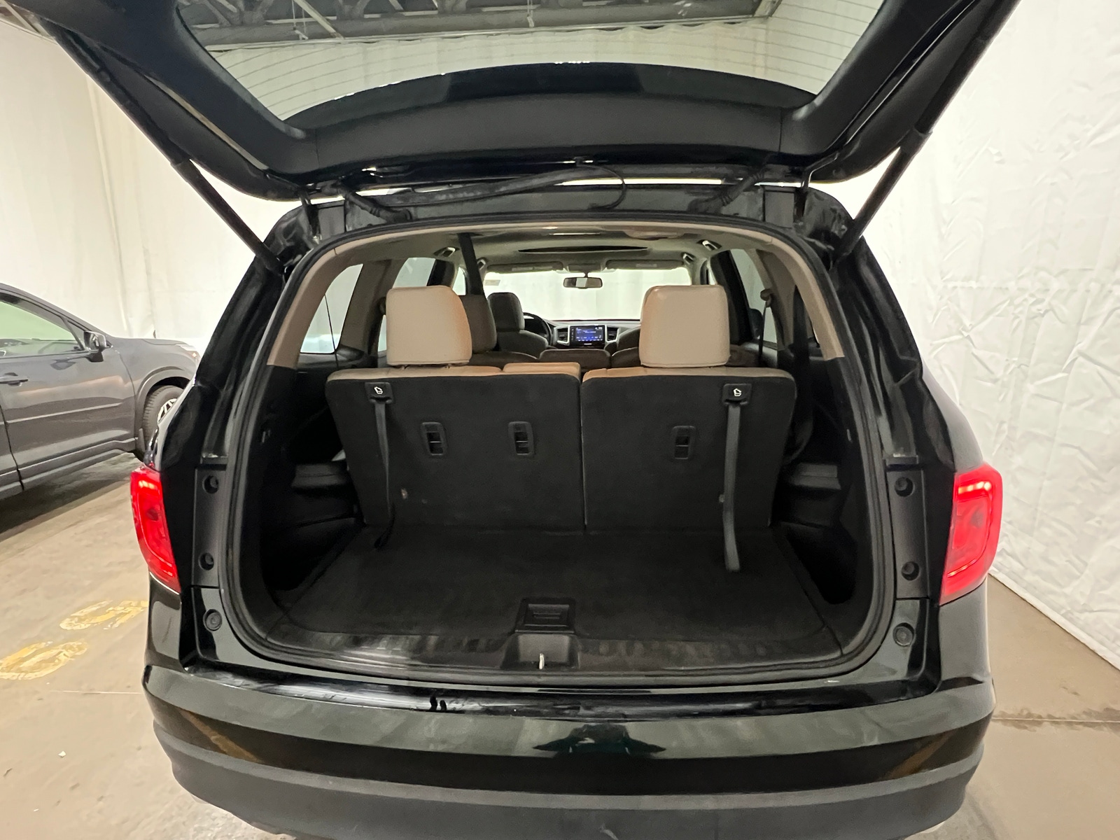 Thumbnail: 2016 Honda Pilot - 6