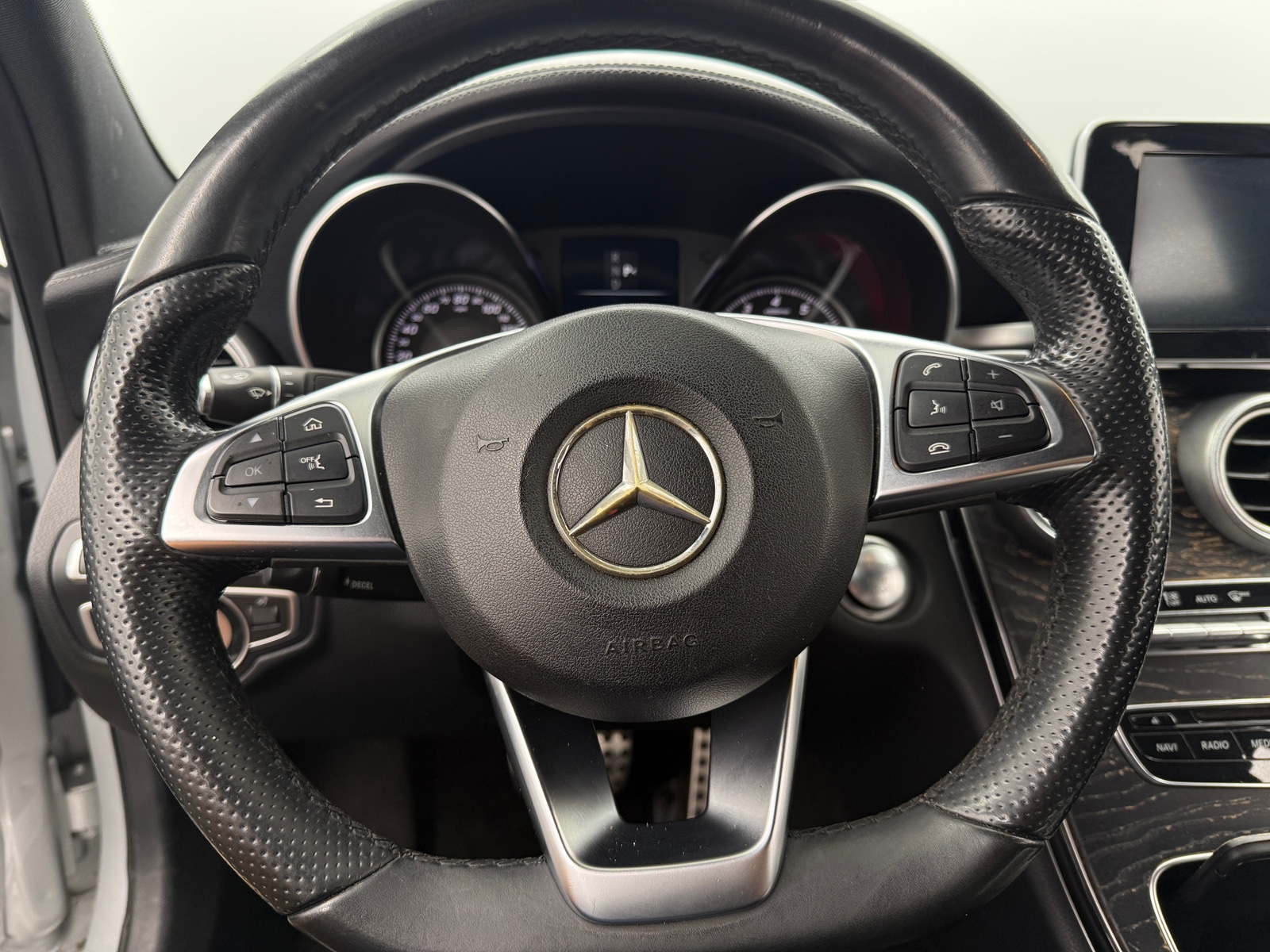 Thumbnail: 2017 Mercedes-Benz C-Class - 4