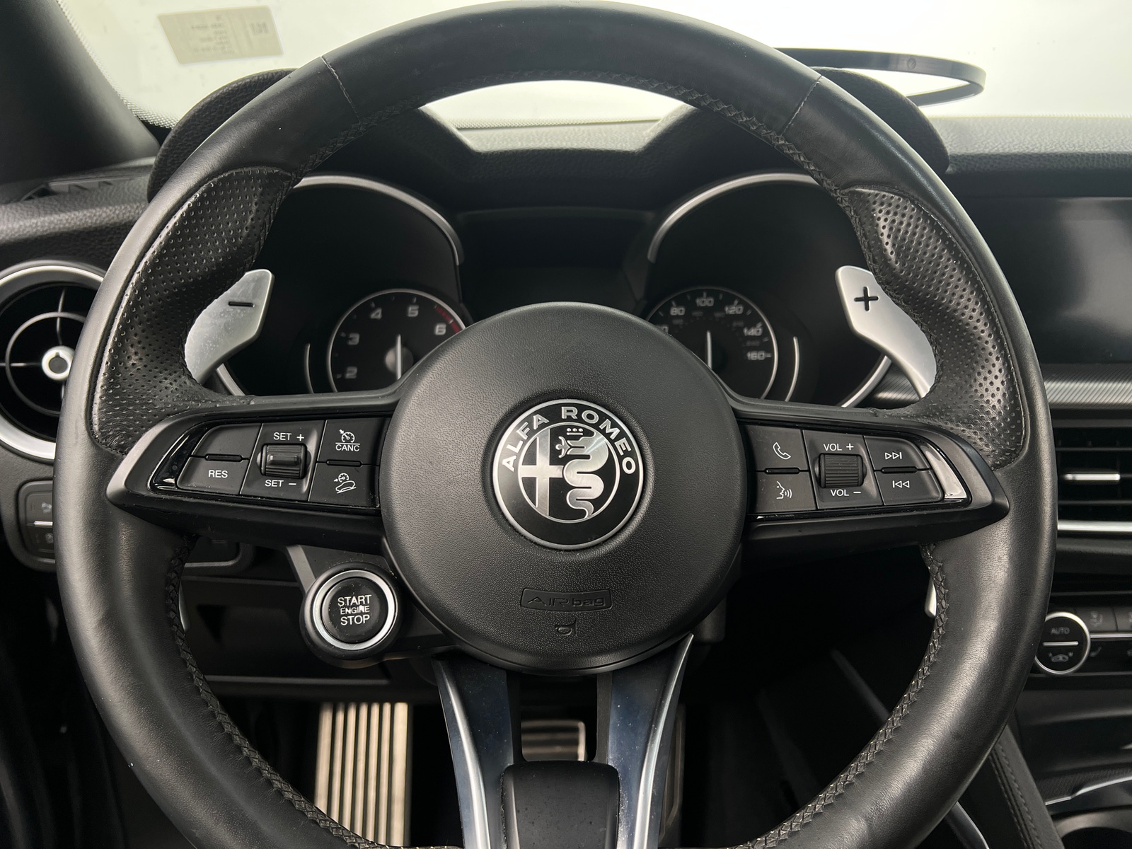 Thumbnail: 2020 Alfa Romeo Stelvio - 4