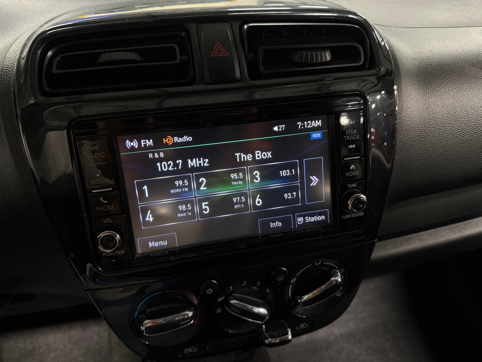 Thumbnail: 2018 Mitsubishi Mirage G4 - 4