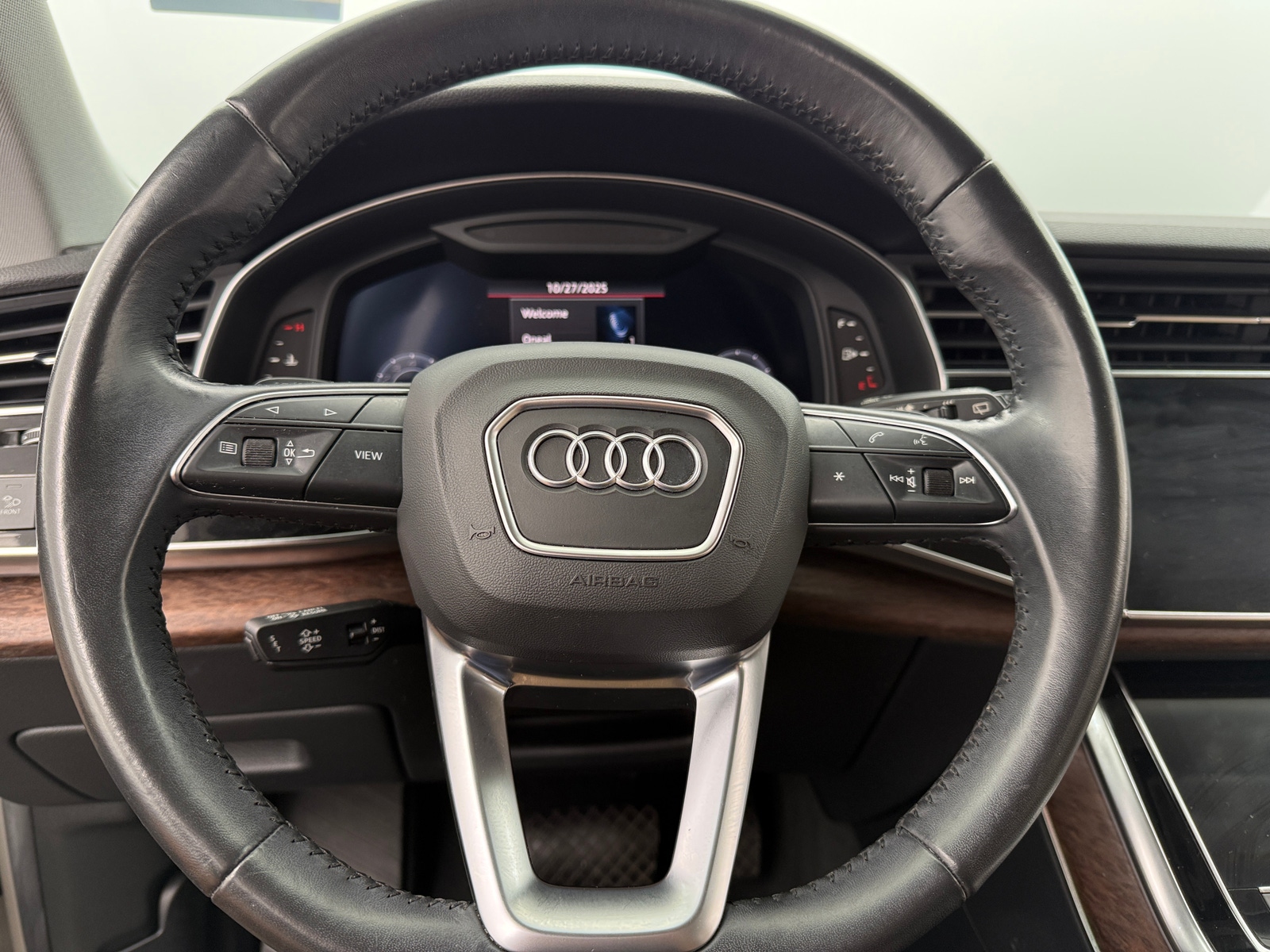 Thumbnail: 2020 Audi Q8 - 4