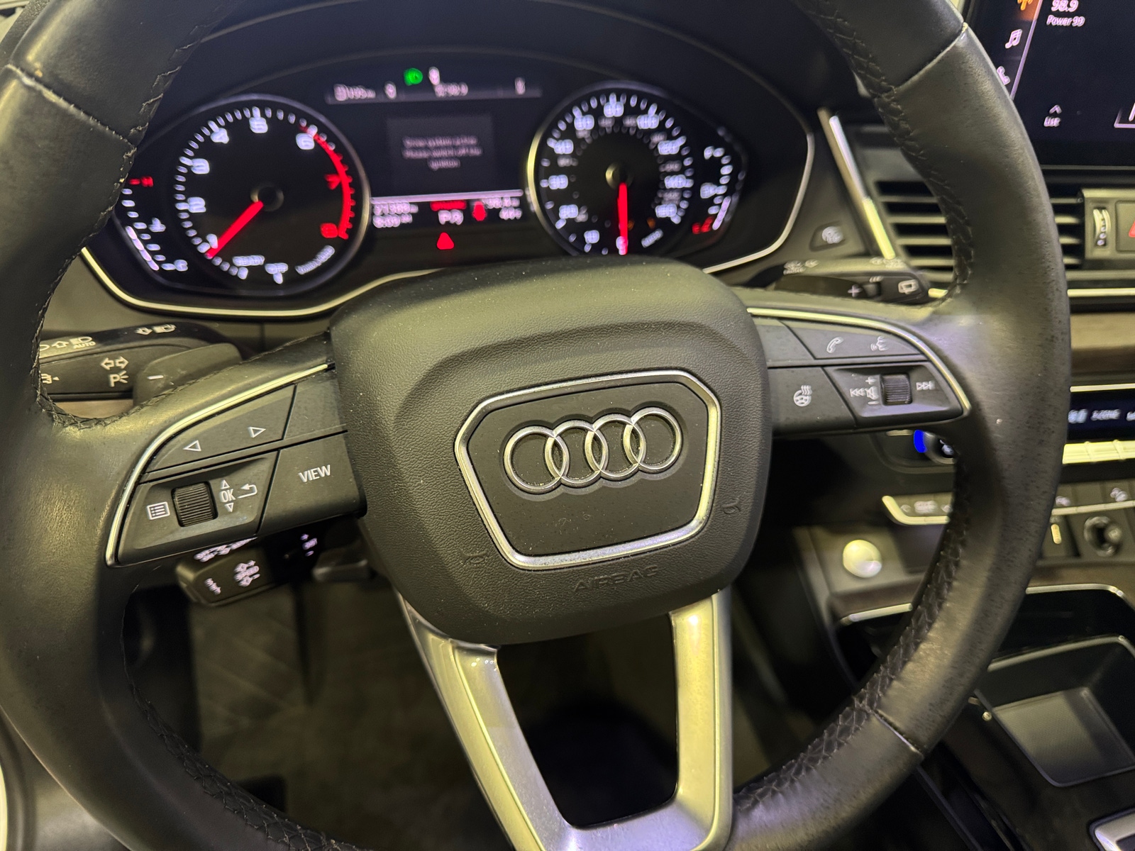 Thumbnail: 2023 Audi Q5 - 4