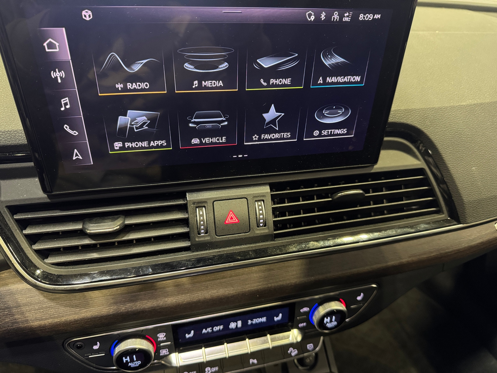 Thumbnail: 2023 Audi Q5 - 3