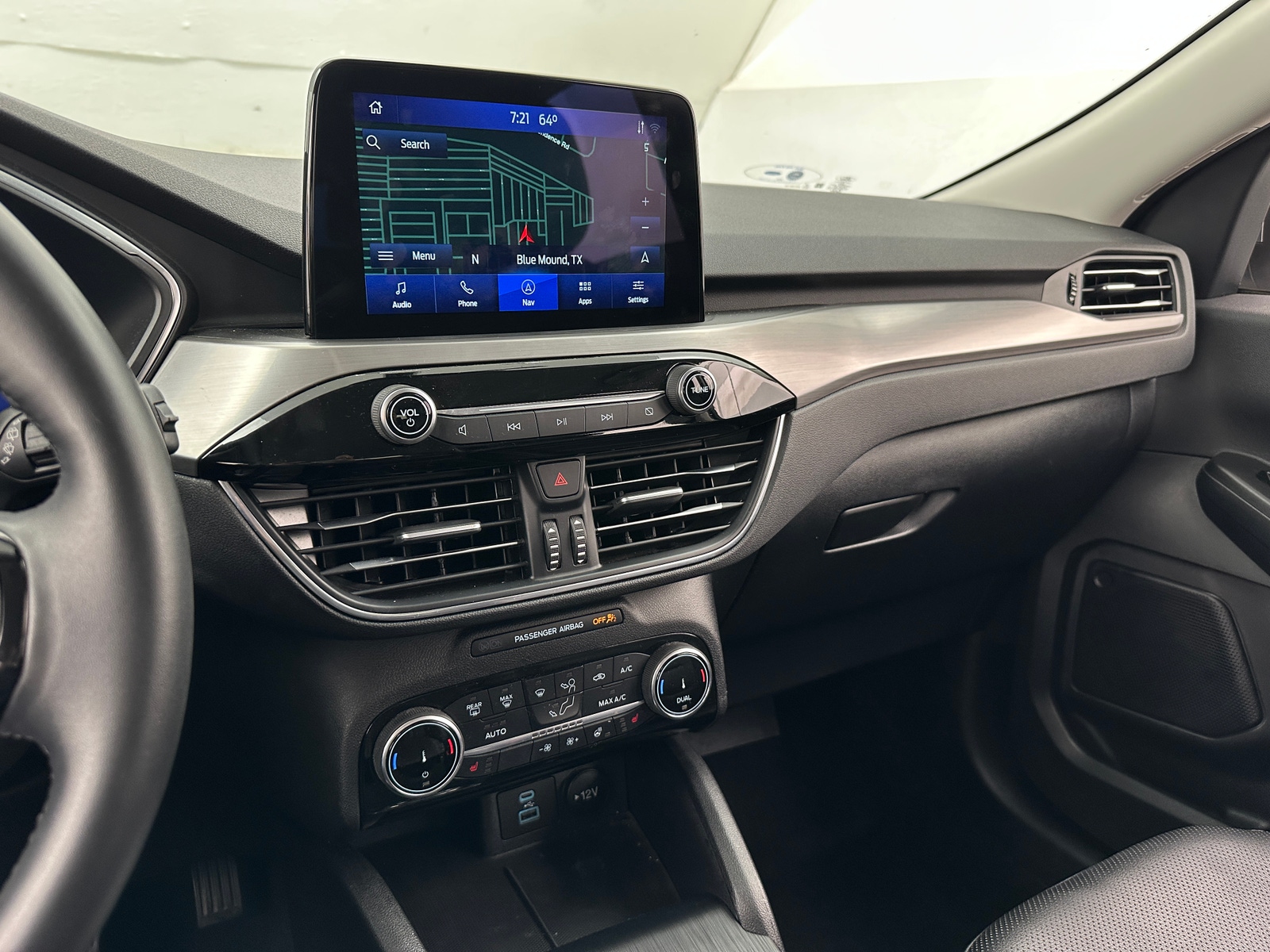 Thumbnail: 2022 Ford Escape - 3