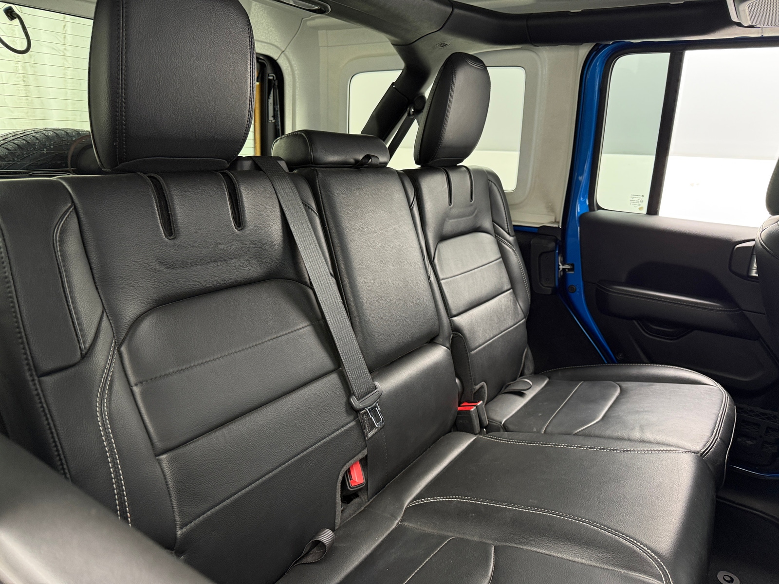 Thumbnail: 2022 Jeep Wrangler - 5