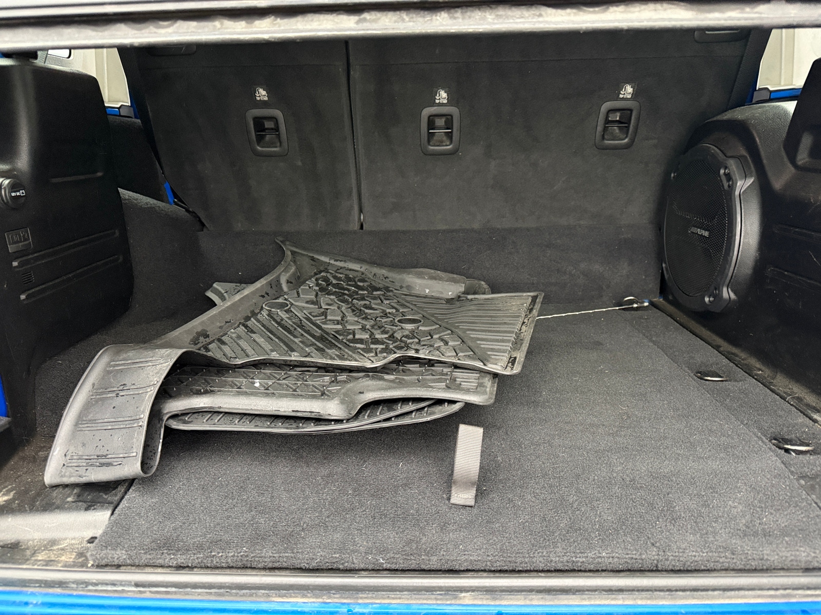 Thumbnail: 2022 Jeep Wrangler - 6