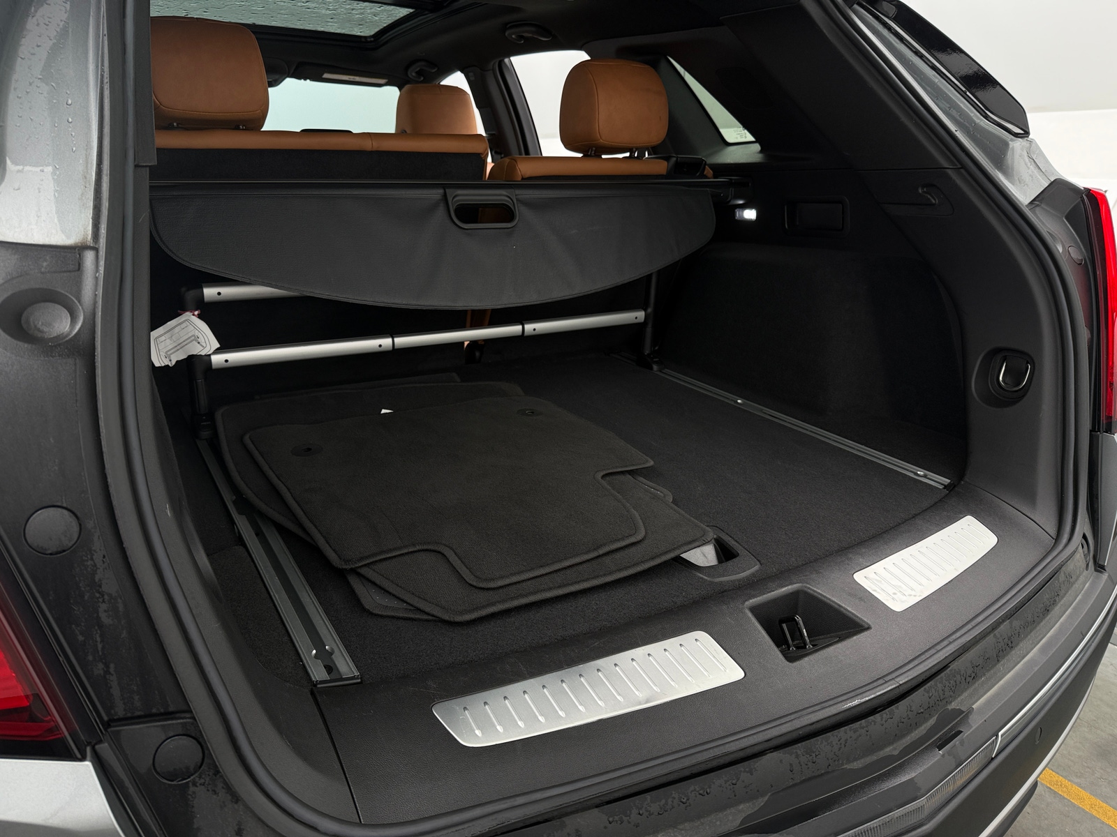 Thumbnail: 2025 Cadillac XT5 - 6