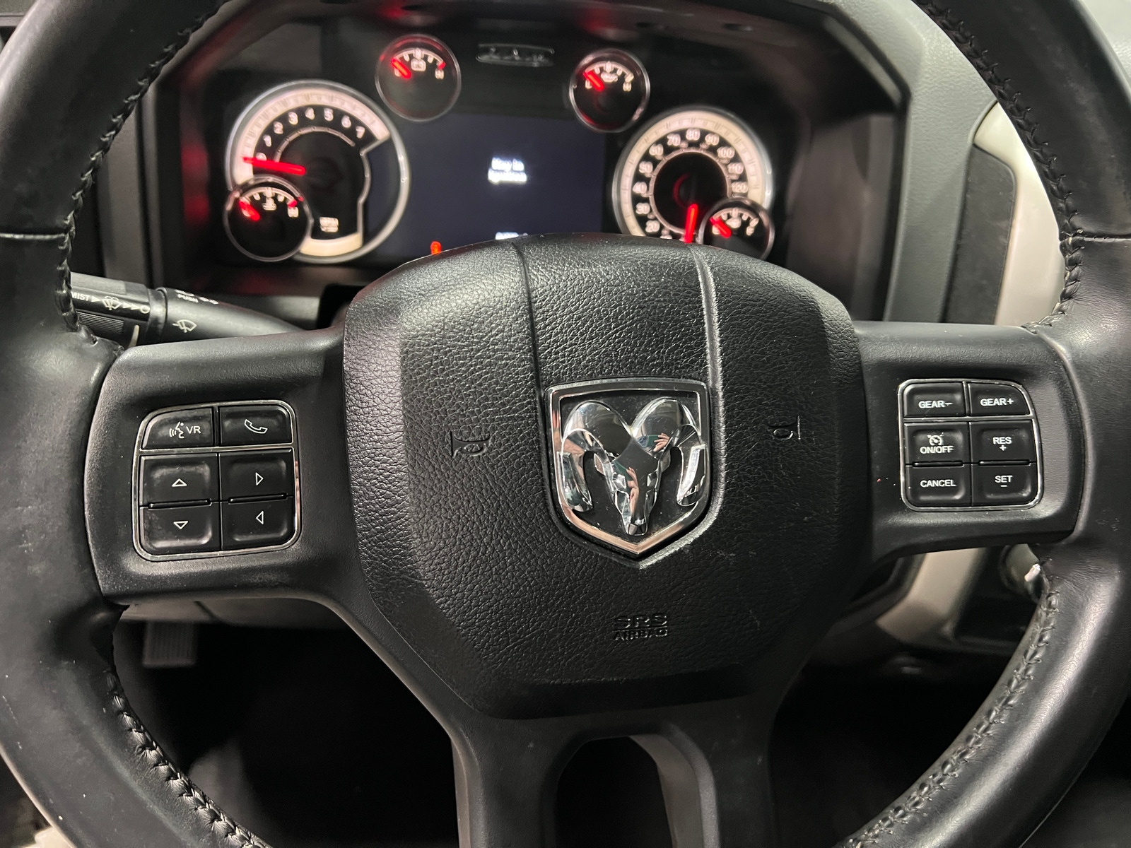 Thumbnail: 2019 RAM 1500 Classic - 5
