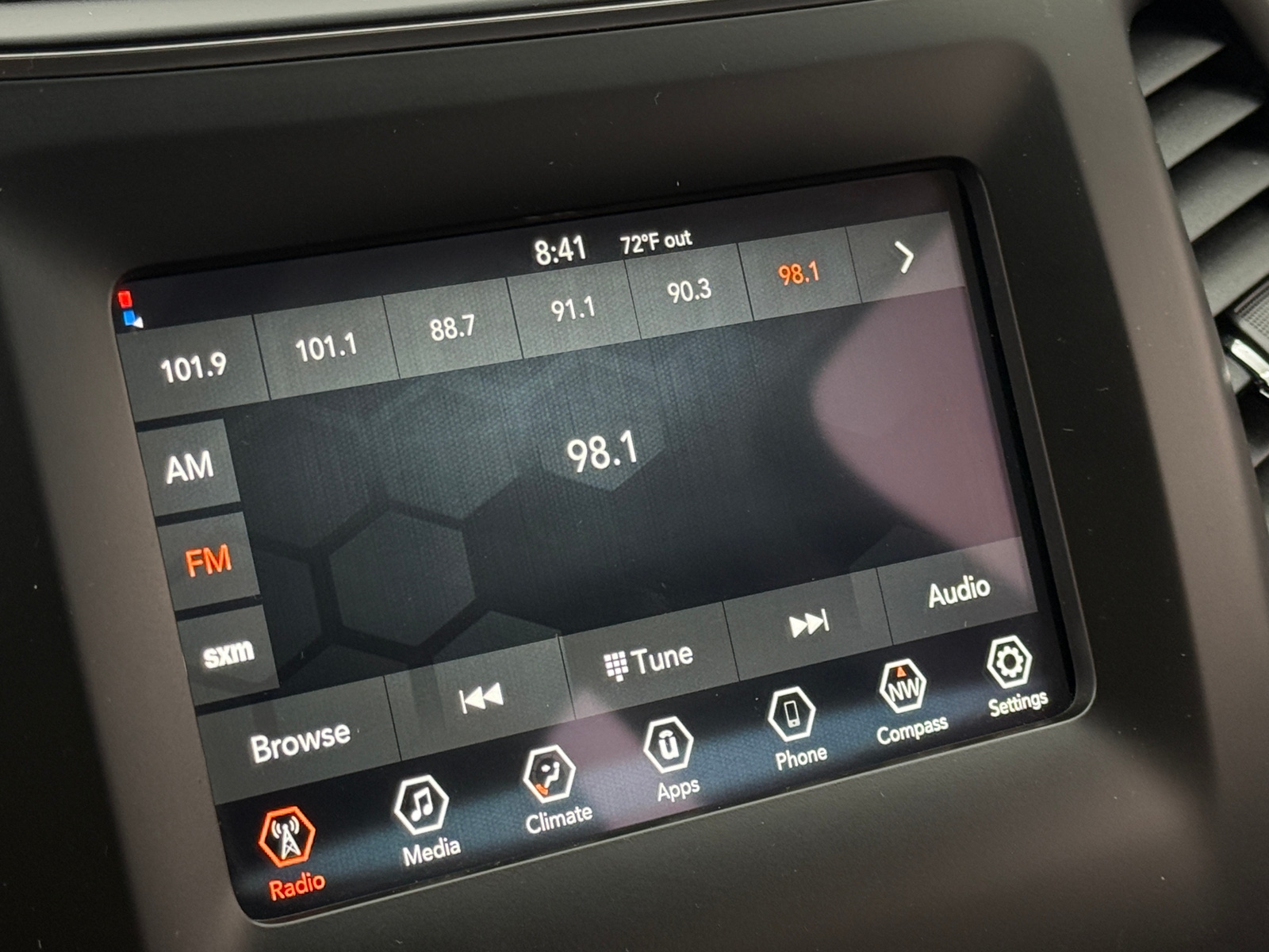 Thumbnail: 2020 Jeep Cherokee - 4