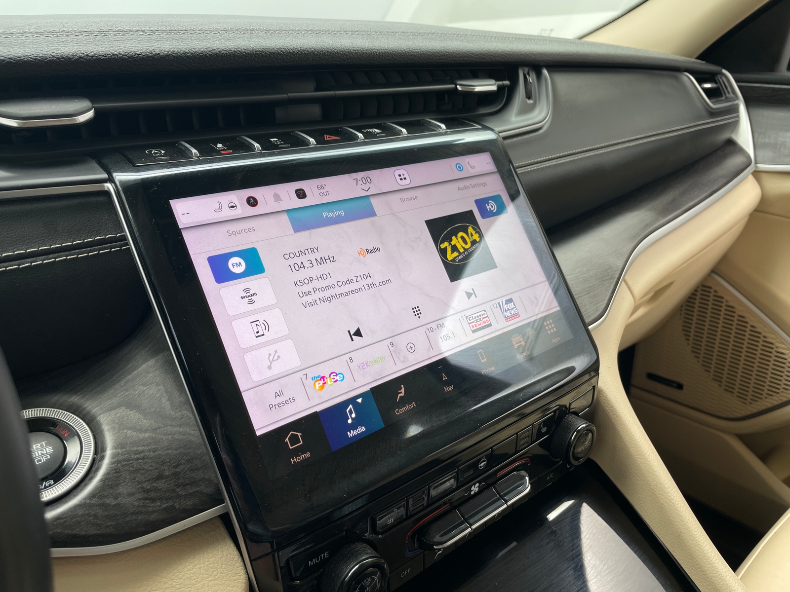 Thumbnail: 2021 Jeep Grand Cherokee L - 3