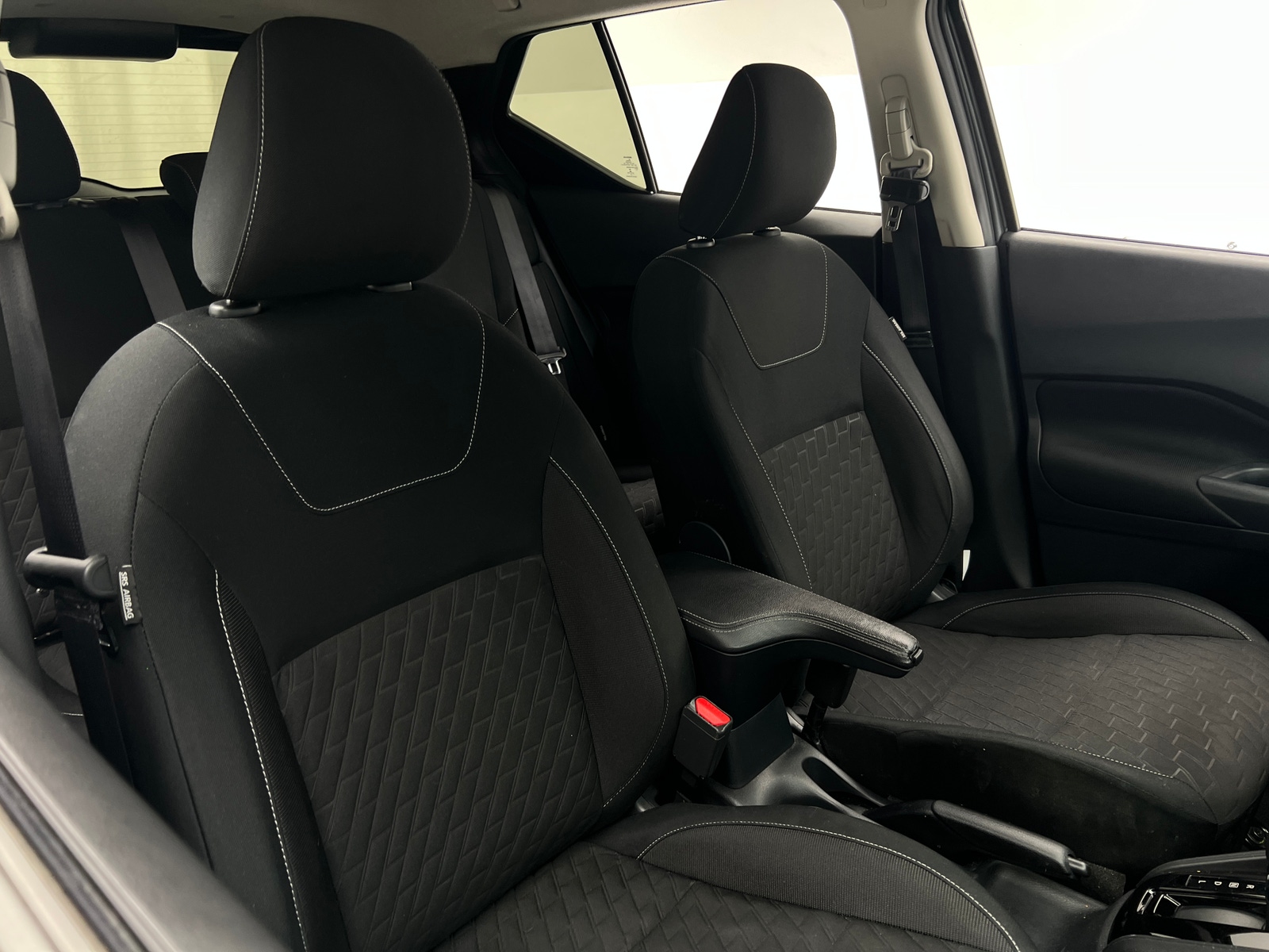 Thumbnail: 2022 Nissan Kicks - 2