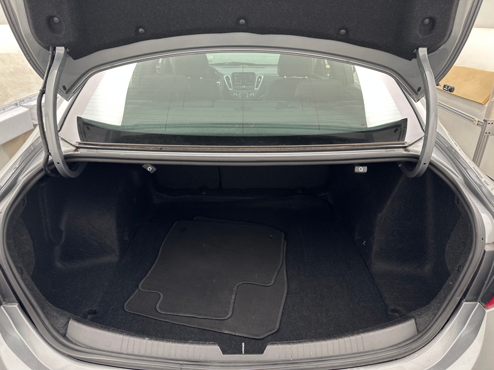 Thumbnail: 2023 Chevrolet Malibu - 7