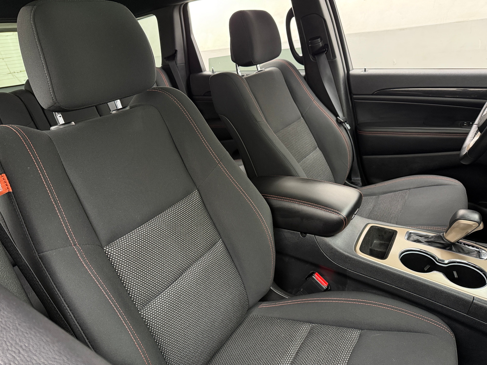 Thumbnail: 2017 Jeep Grand Cherokee - 2